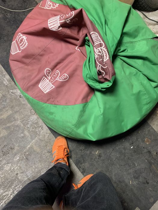 Продам 2 таких пуфика