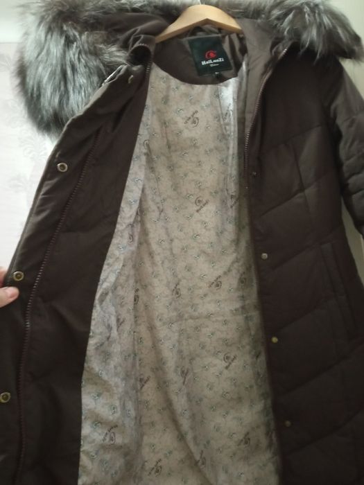 Продаю пухове пальто. Зима.