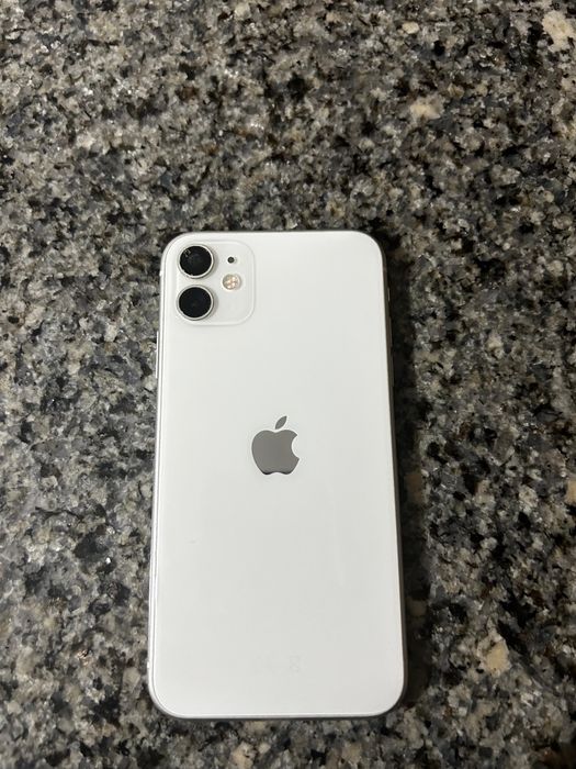 Iphone 11 com fatura preço negociável