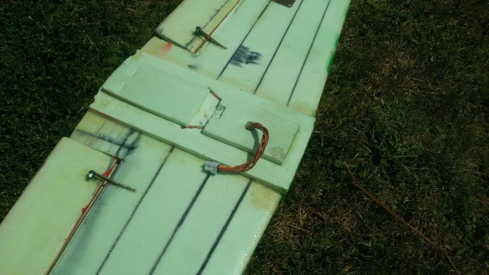 Samolot RC 2m 4.7kg 2kW RTF