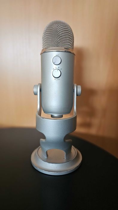 Micro Blue Yeti Profissional com extras a bom preço64284588995841121
