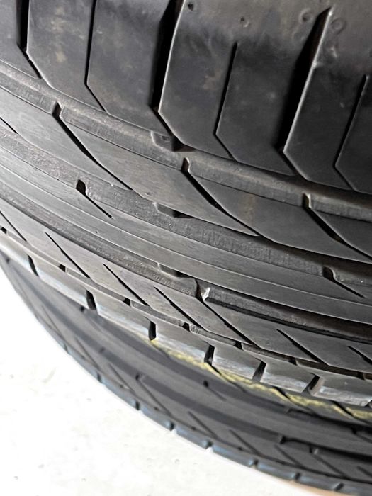 Pneus Continental ContiSportContact 5 - 255/40/20 - Como NOVOS