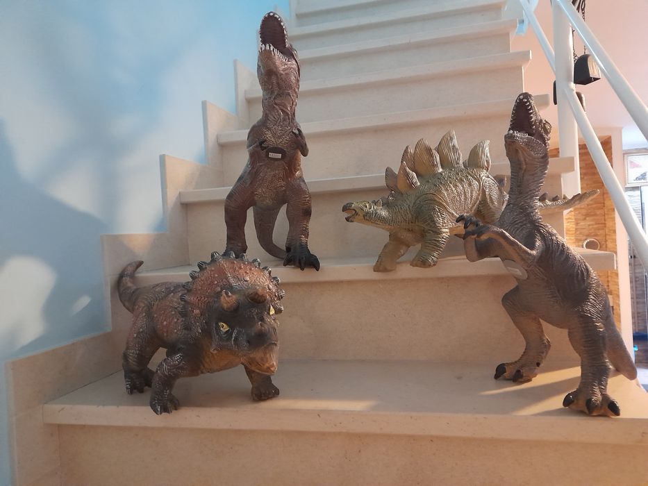 Set of 4 play dinosaurs64584713588609124