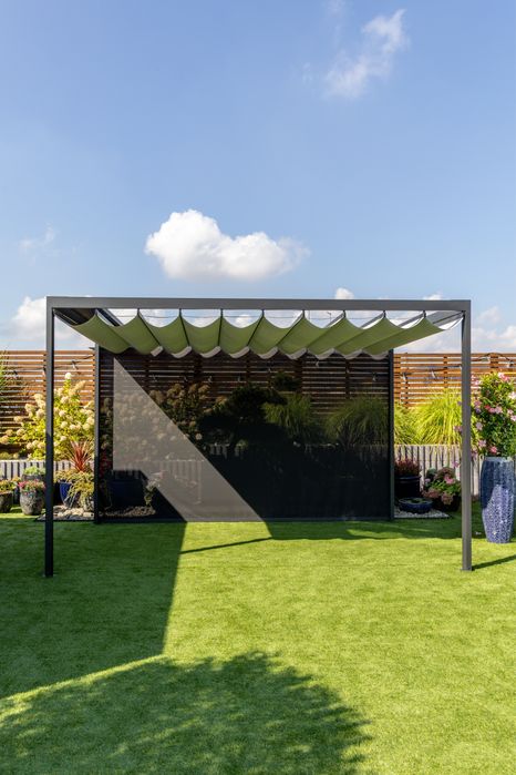 Pergole aluminiowe PWprojekt – dach materiałowy, nowoczesne zadaszenie