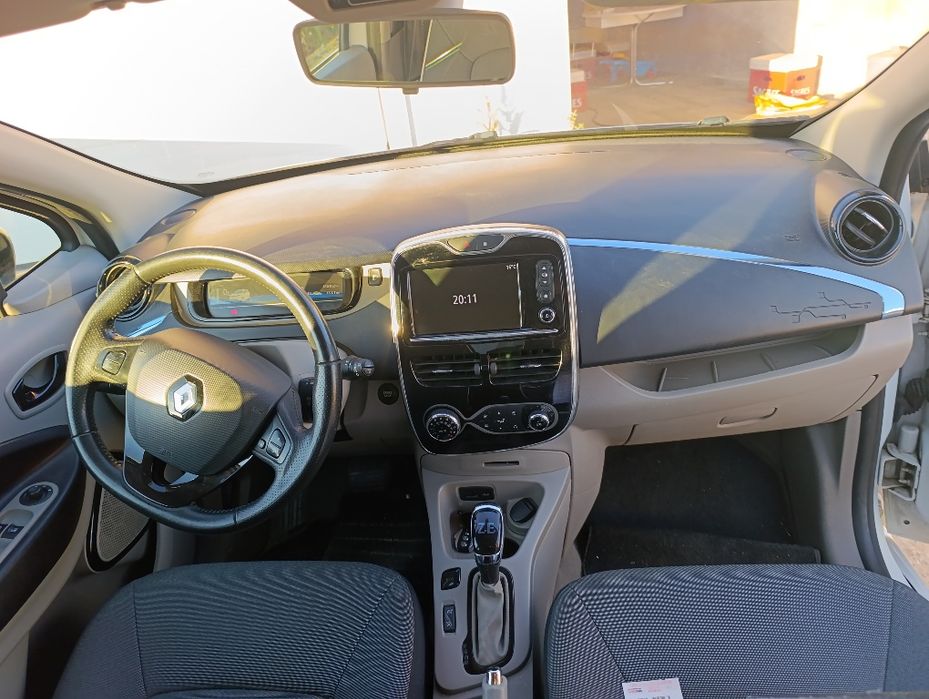 Renault ZOE 2014 | 100% Elétrico | Bateria Própria