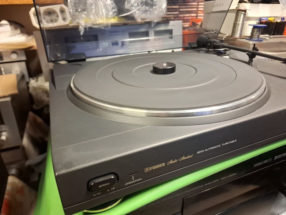 Gramofon Fisher MT-580