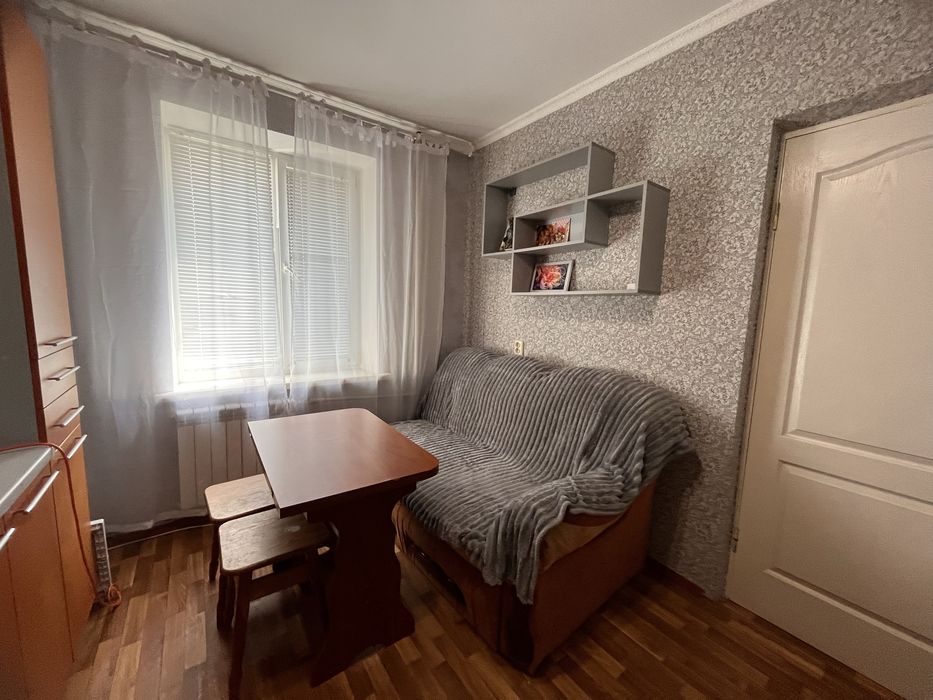 Продаж 1 к кв на Харківській 22