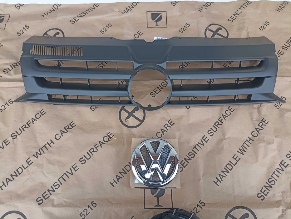 VW T5 Т5 Т6 t6 Gp 10-15 Решітка радіатора Емблема