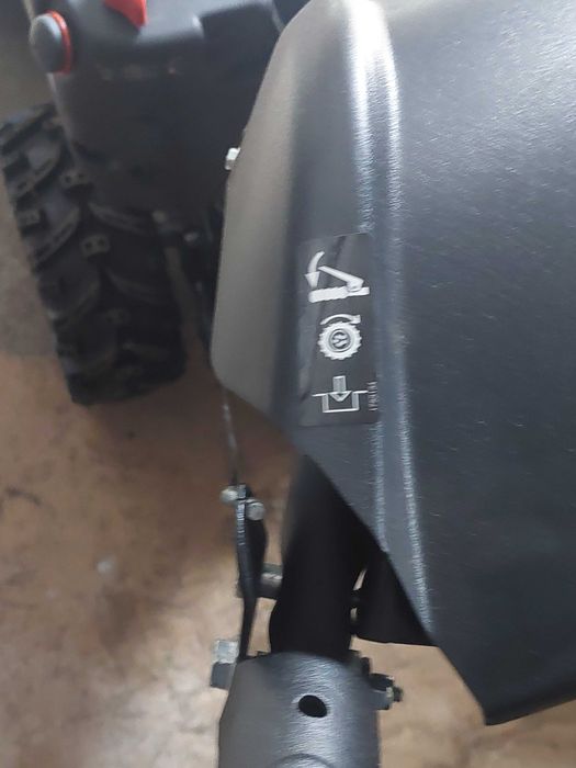 Odśnieżarka spalinowa