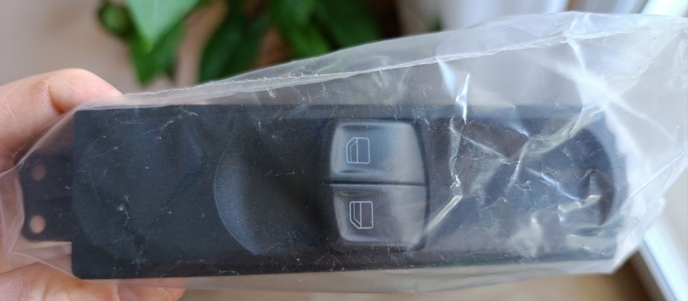 Przełącznik opuszczania szyb VW Crafter/Mercedes Sprinter