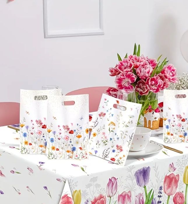 Подарункові пакети