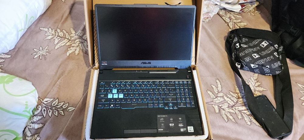 Продаю ноутбук Asus