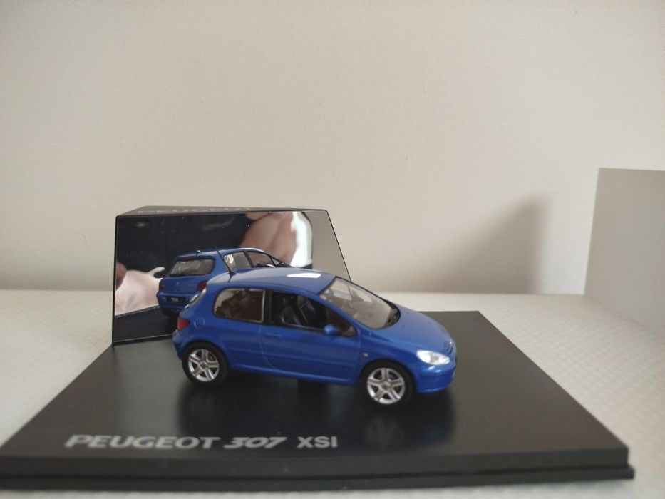 Miniatura Peugeot 307 XSI Nova 1/43