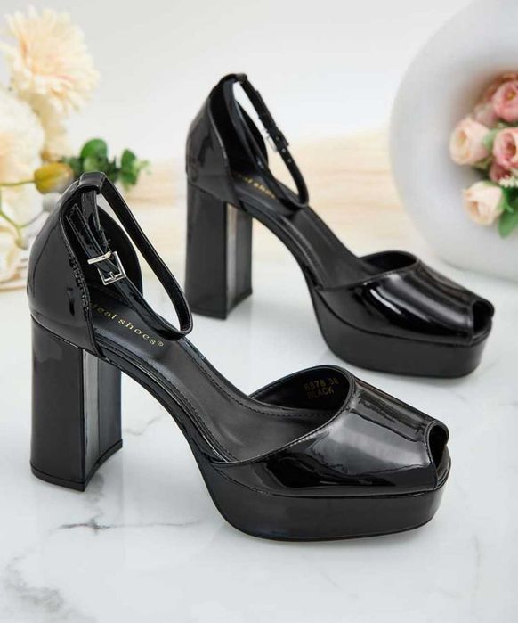 Buty czarne na słupku r39 skóra