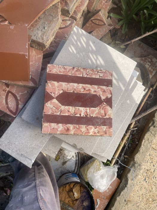 Vendo mosaicos antigos cerca de 200 pecas