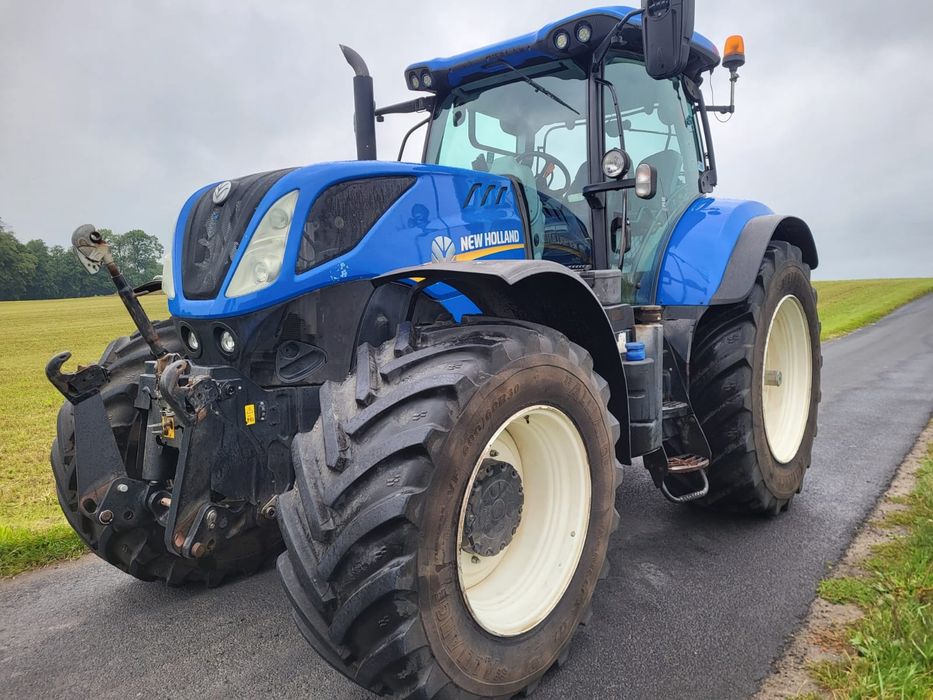 NEW HOLLAND T7.230 – 230 KM