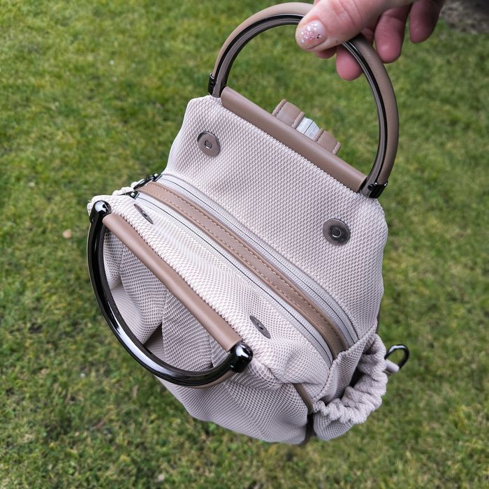 Рюкзак жіночий сумка-рюкзак женский черный бежевый бежевий чорний