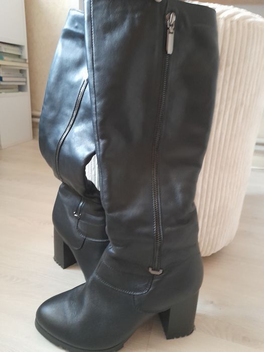 Чоботи жіночі шкіра