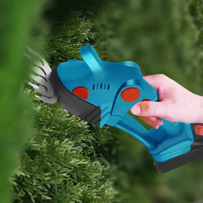 Кусторез, ножницы для ухода за садом с 2 АКБ 48В и 2 насадками в кейсе