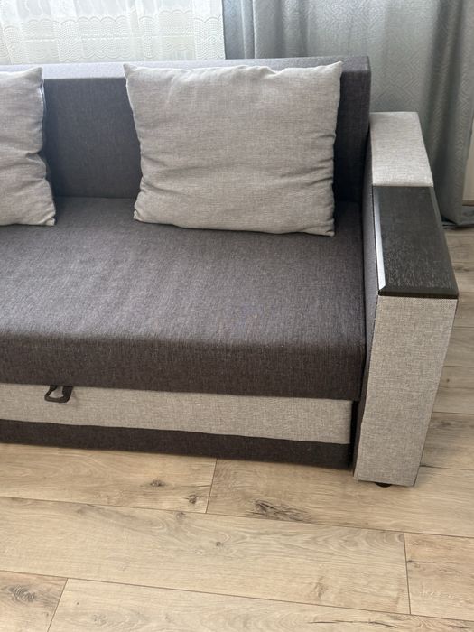 Диван кутовий, в дуже хорошому стані