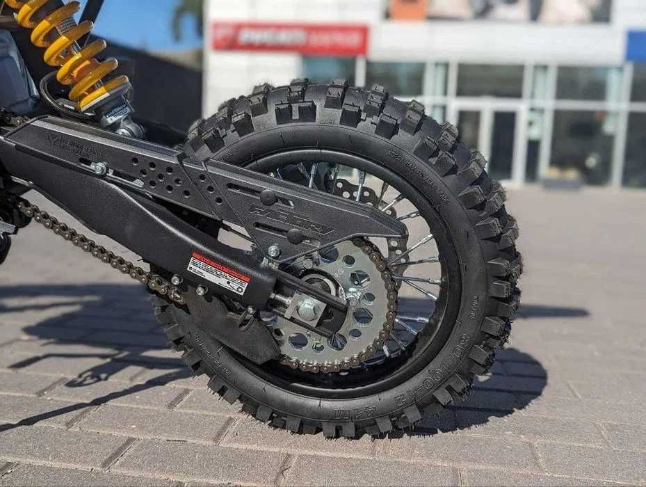 Пітбайк YCF PILOT F150E 2025 купити в мотосалоні Артмото Хмельницький
