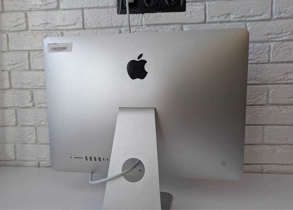 Прошам 2 шт. Imac 21.5 2017 року, з коробками. Ідеальний стан.