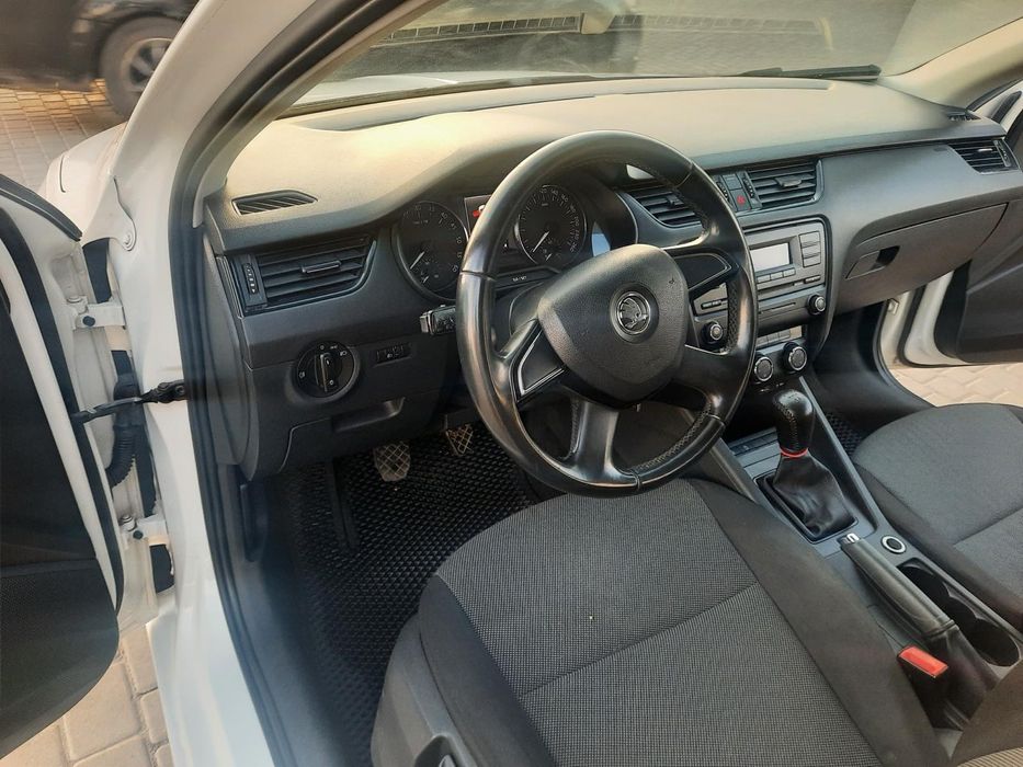 Продам  Шкода А7