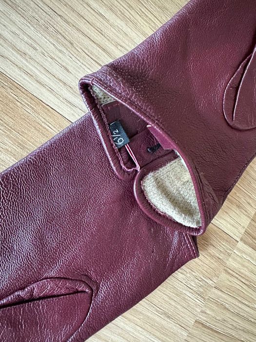 Burgundowe rękawiczki ze skóry naturalnej. Guziczki.