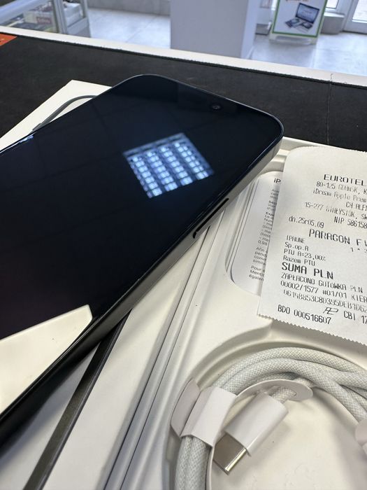 Idealny Iphone 15 256GB Black sklep Centrum Gsm