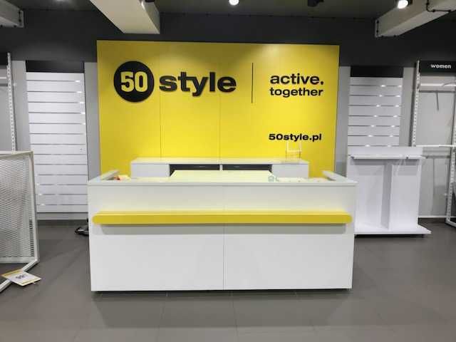 meble po sklepie 50style na salę sprzedaży 200m2
