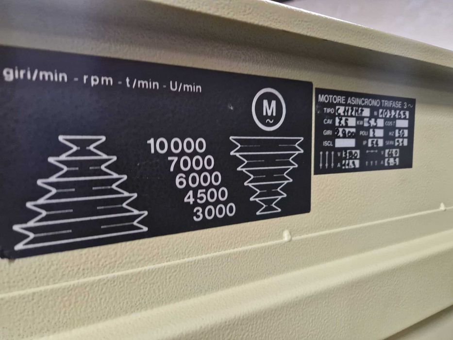 Frezarka dolnowrzecionowa SCM T 130 , frezarka dolnowrzecionowa