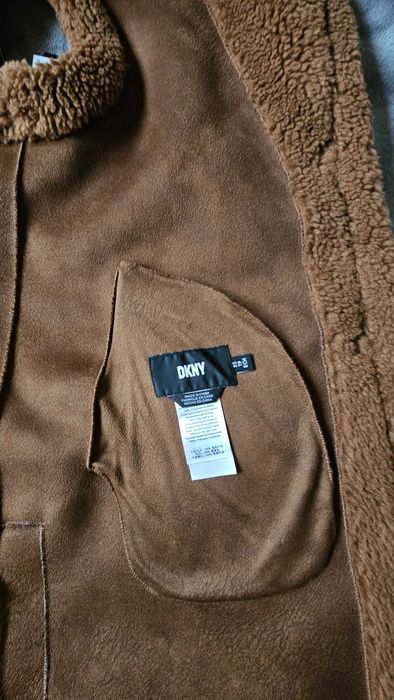 Futrzana kamizelka marki DKNY. NOWA Z METKĄ