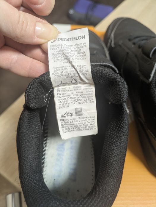 Кросівки Decathlon 25см