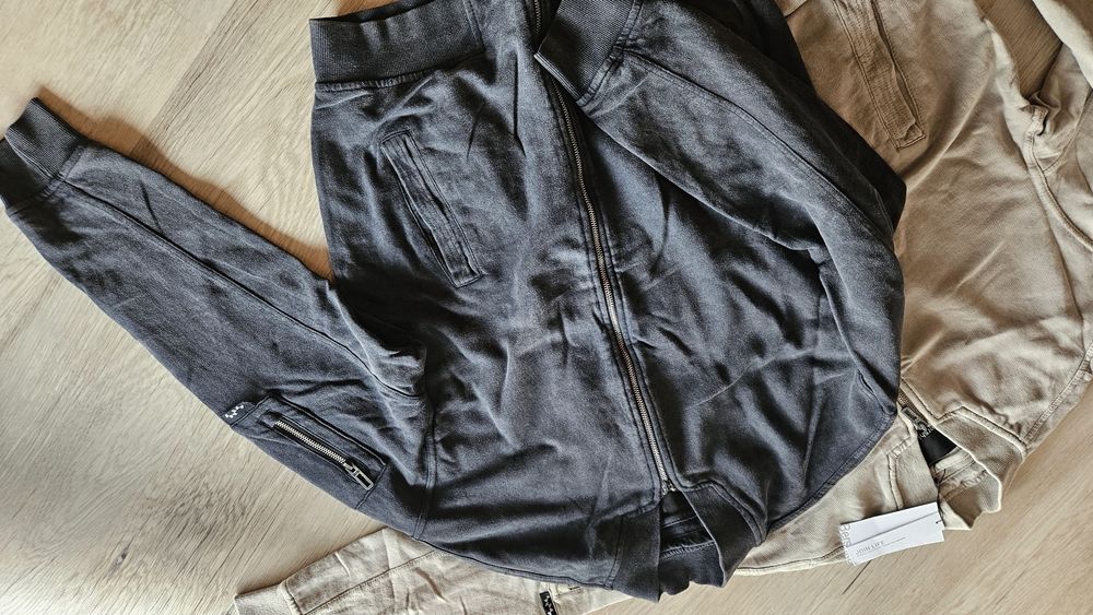 Kurtko-Bluza Bershka XS /S nowa