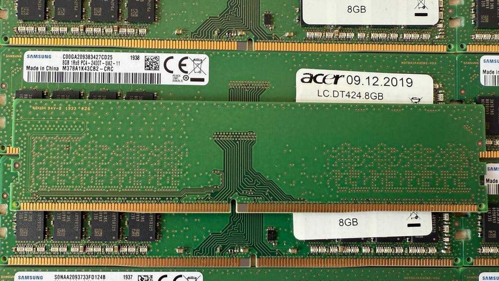 Оперативна пам'ять DDR4 8GB 2400MHz PC4-19200 Samsung оперативка