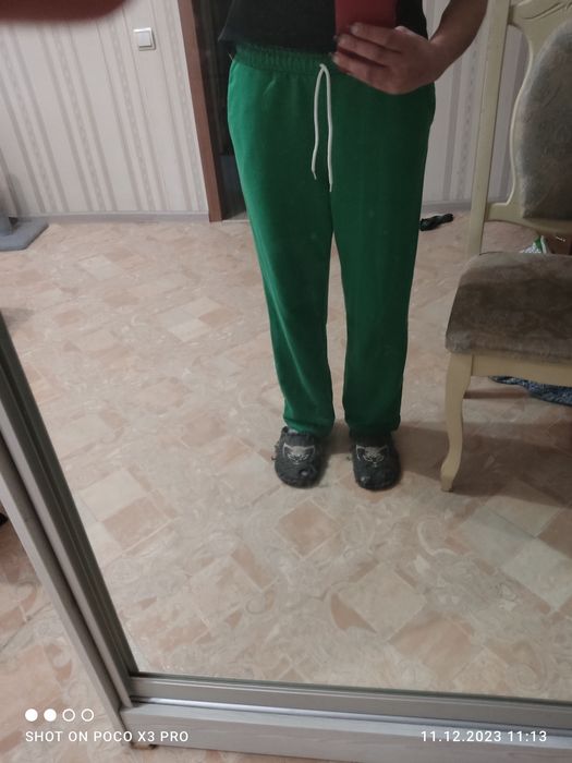 Спортивные штаны