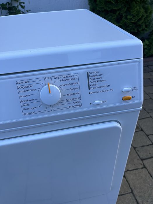 Сушильна машина конденсаціного типу Miele T8400C відмінний стан + гарантія
