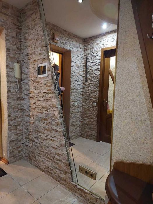 Продаж 2 кім. квартири. 62 м2. Індив. газ. опал. 2 балк. Центр №19000