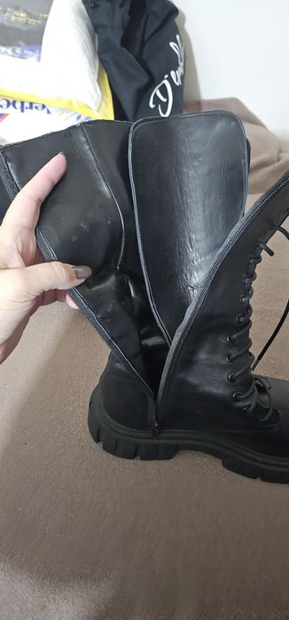 Шкіряні жіночі ботинки, чоботи (берци)