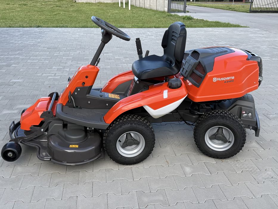 HUSQVARNA Rider R214TC + Combi 103 2o26r 18KM V-Twin Traktorek Kosiarka