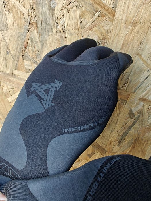 Перчатки Xcel infinity 5mm (S) дайвинг кайтсёрфинг вейк нові