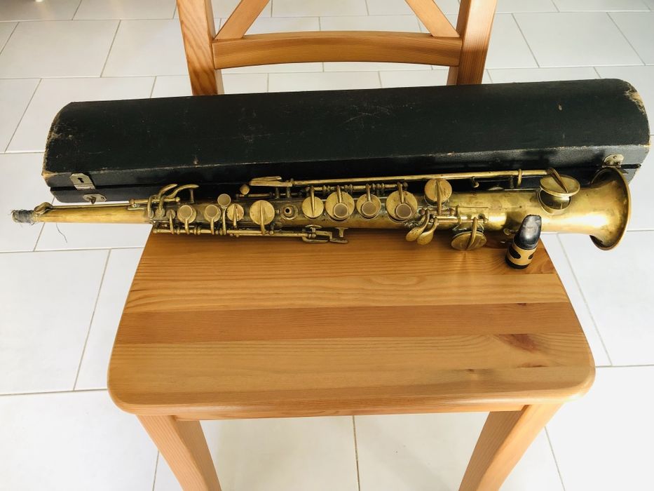 Saxofone soprano antigo