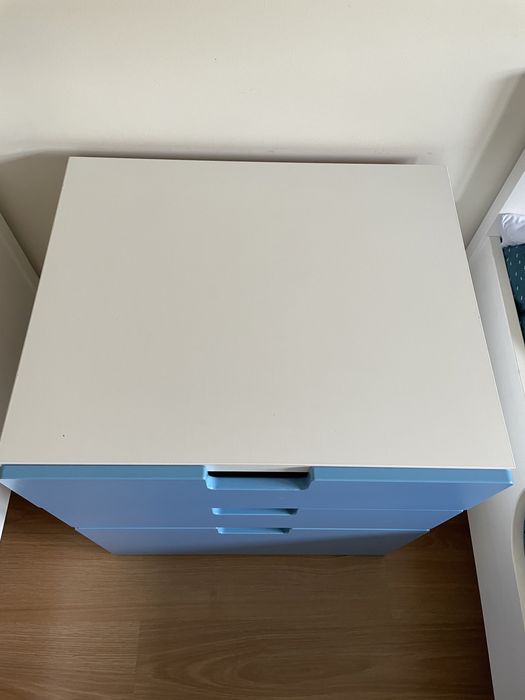 Cómoda para quarto de criança