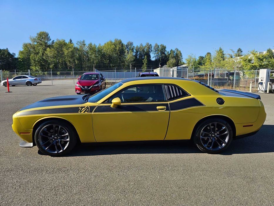 Dodge Challenger      2020