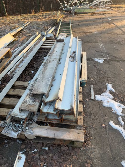 Dwuteownik stalowy 160