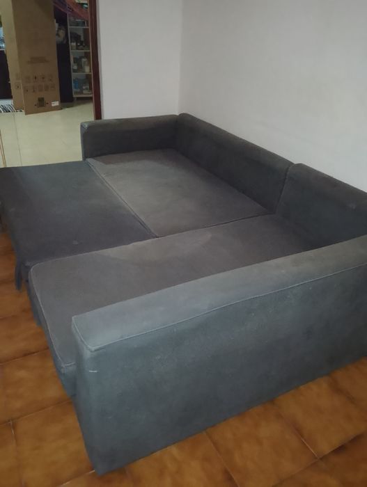 Sofá com chaise long