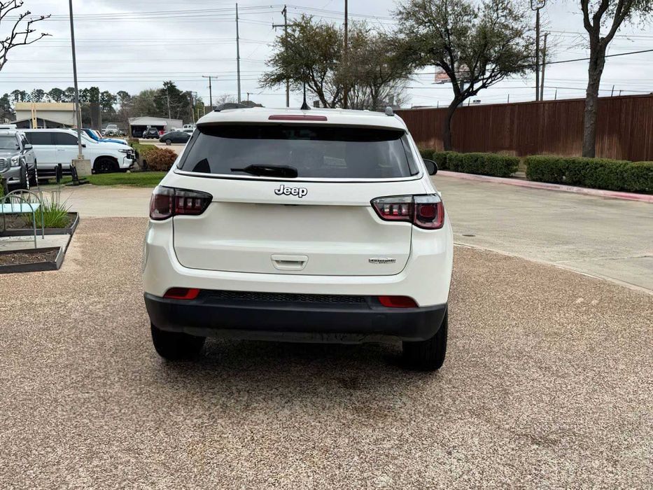Jeep Compass Latitude      2019