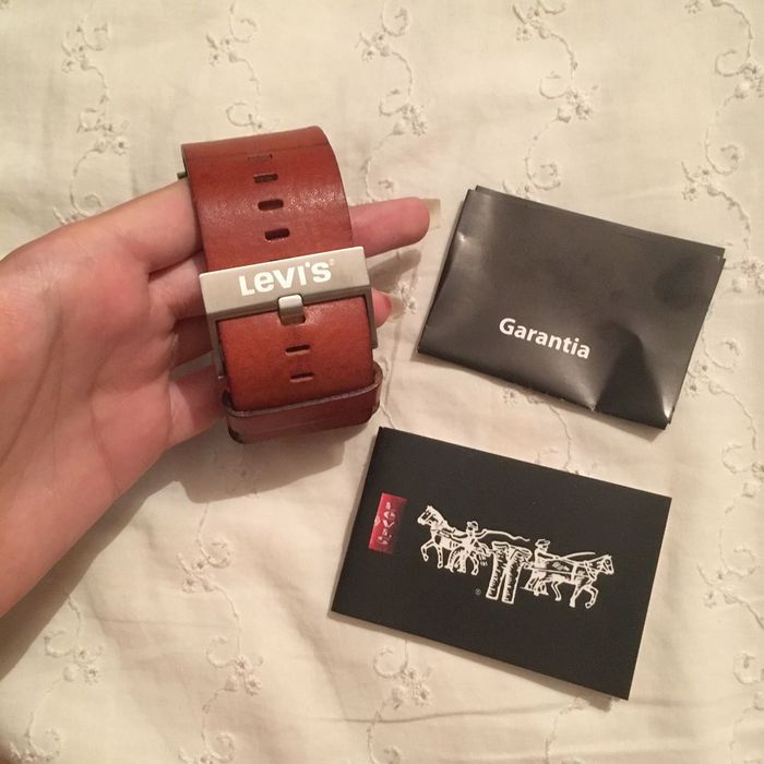 relógio LEVIS original