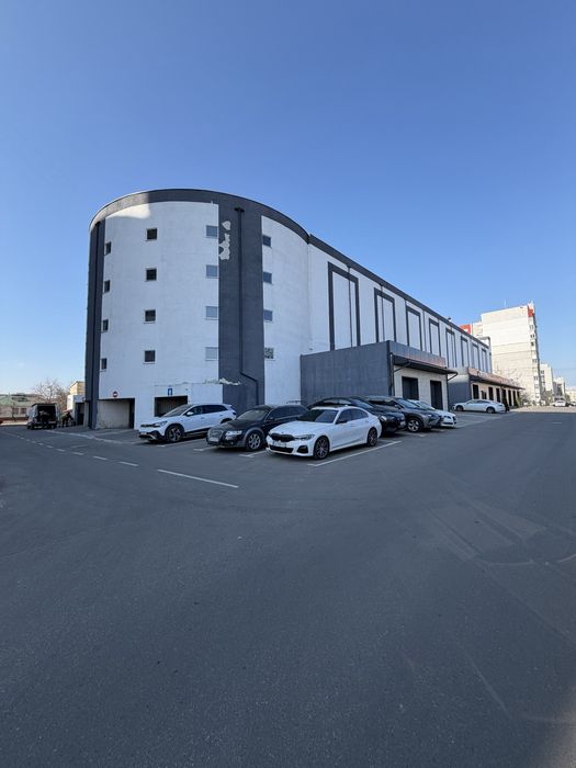 Продам гараж в центрі! пров. Тобілевича! 19,8м, 2й поверх