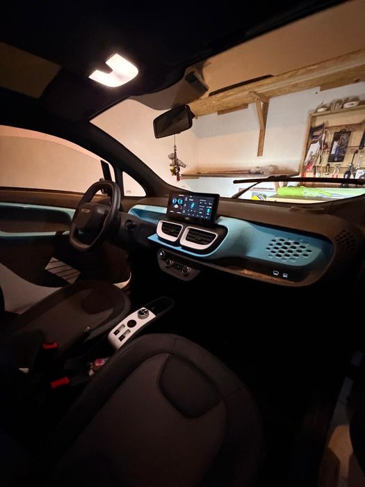 Carro Xev Yo Yo 2026 matrícula abril com 2 anos de garantia